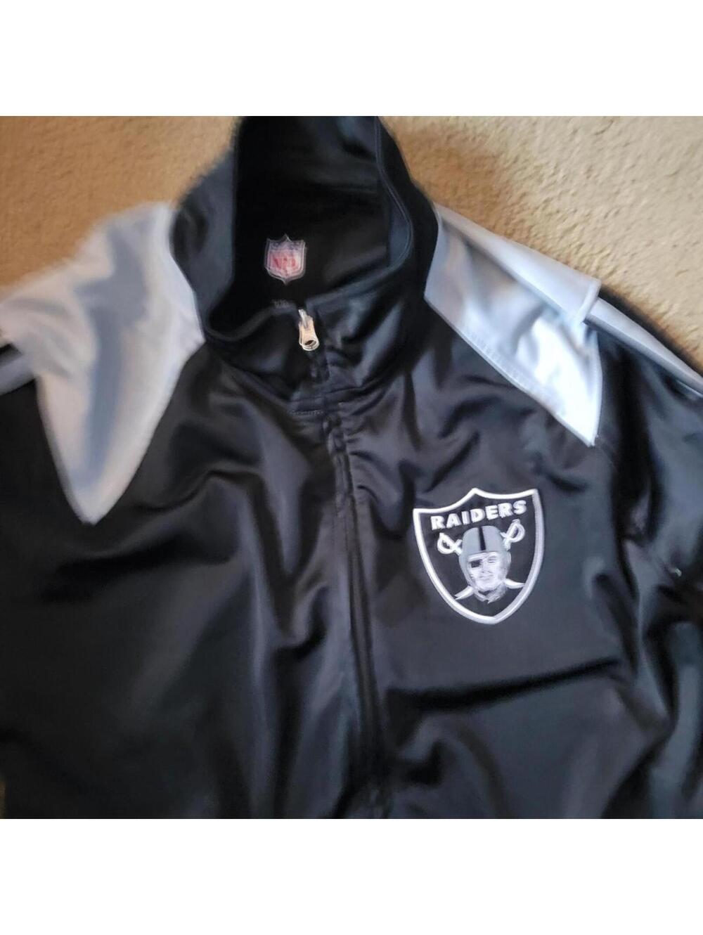 NFL black polyester Raiders zip up jacket - Picture 3 of 6